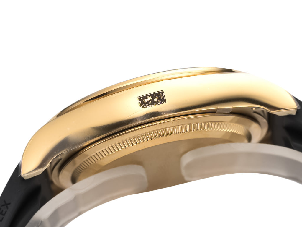 Cosmograph Daytona Yellow Gold Oysterflex with Champagne Dial (2023)