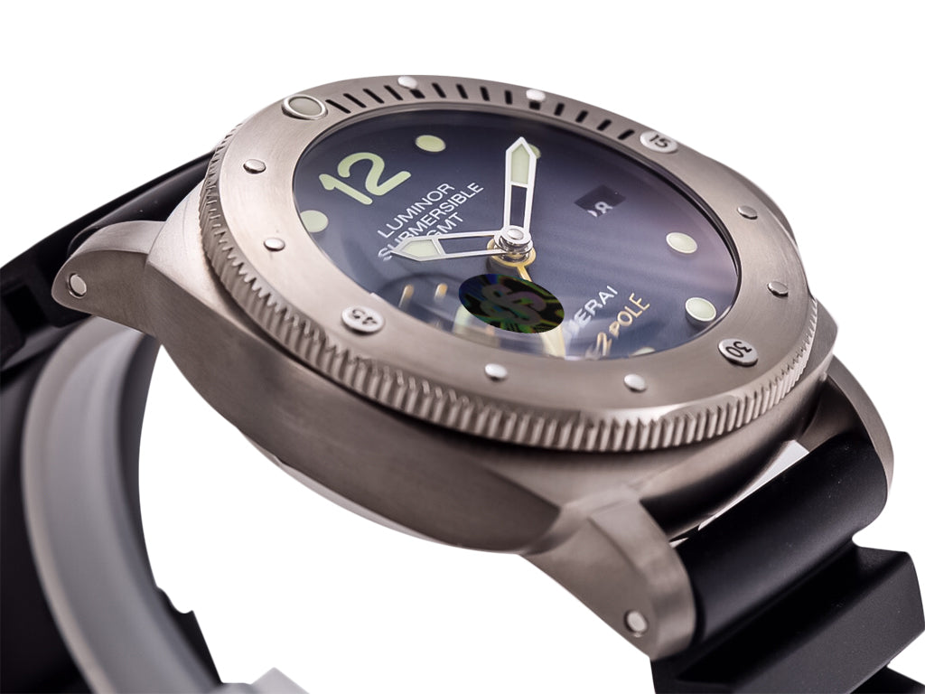 Luminor Submersible 1950 3 Days GMT Automatic Titanio 'Pole 2 Pole' Titanium Case with Blue Dial and Black Strap (47mm)
