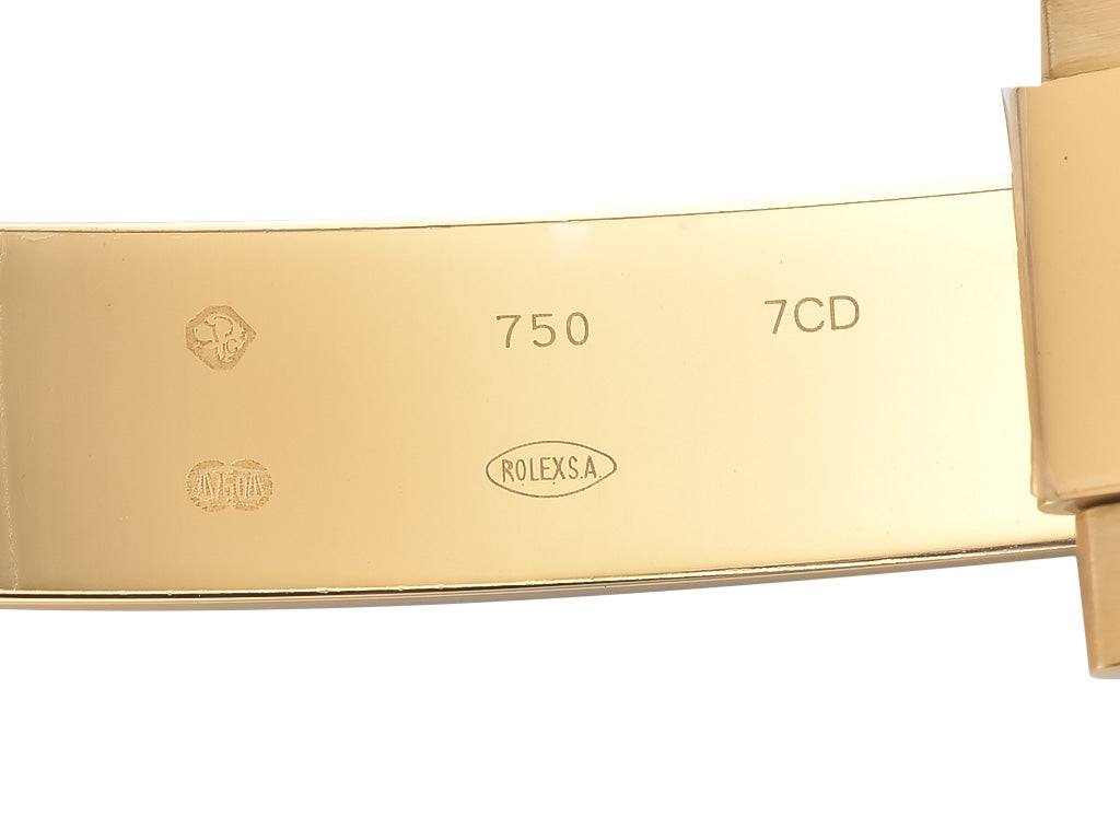 Cosmograph Daytona Yellow Gold Oysterflex with Champagne Dial (2023)