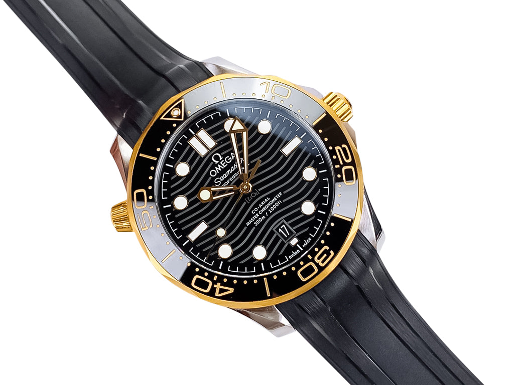 Seamaster Diver 300 Stainless Steel with Black Dial and Gold Bezel on Rubber Strap (42mm)